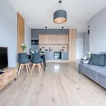 Milionowa - Parking, Balcony And Workspace - By Rentujemy