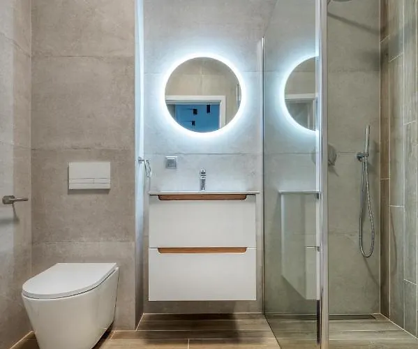 Milionowa - Parking, Balcony And Workspace - By Rentujemy Apartman Łódź